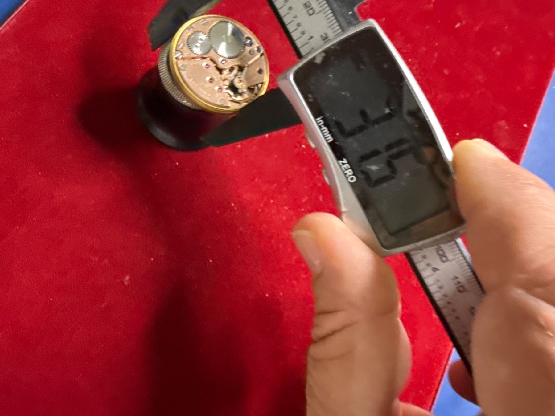 Omega Montres: Omega Uhrwerk – D'occasion à Pfeffingen par Allhandelklgwatches 2