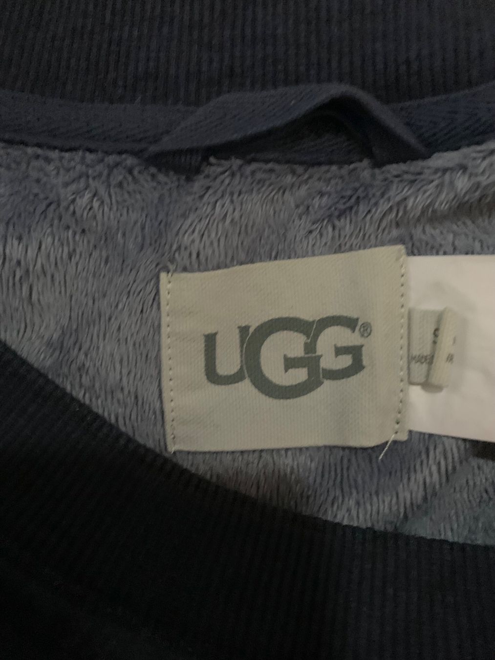 Pullover & Sweatshirts: UGG Kuschelpullover mit Reissverschluss Gr. S – Gebraucht aus Sursee von escape62 1