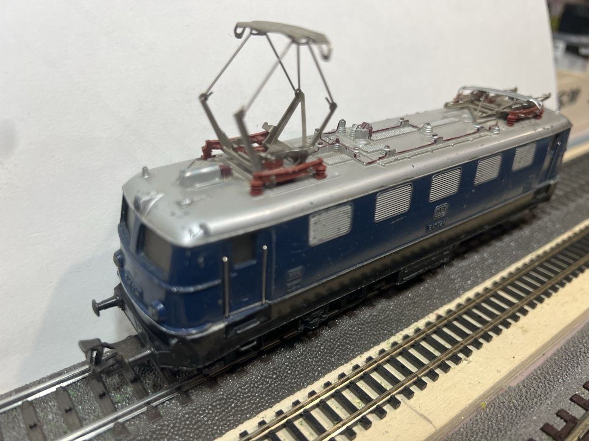 Märklin Modelleisenbahnen: Märklin DB Lok – Gebraucht aus Dübendorf von Troggy