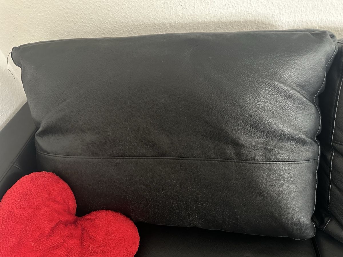 Ikea Sofas: Ecksofa schwarz Kunstleder mit Bettfunktion Stauraum – Gebraucht aus Pratteln von milisandra 4