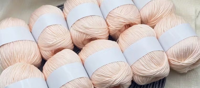 Lana: 500 g weiches, aprikotfarbenes Strickgarn – Nuovo e nell'imballaggio originale da Wagenhausen venduto da FrauLang
