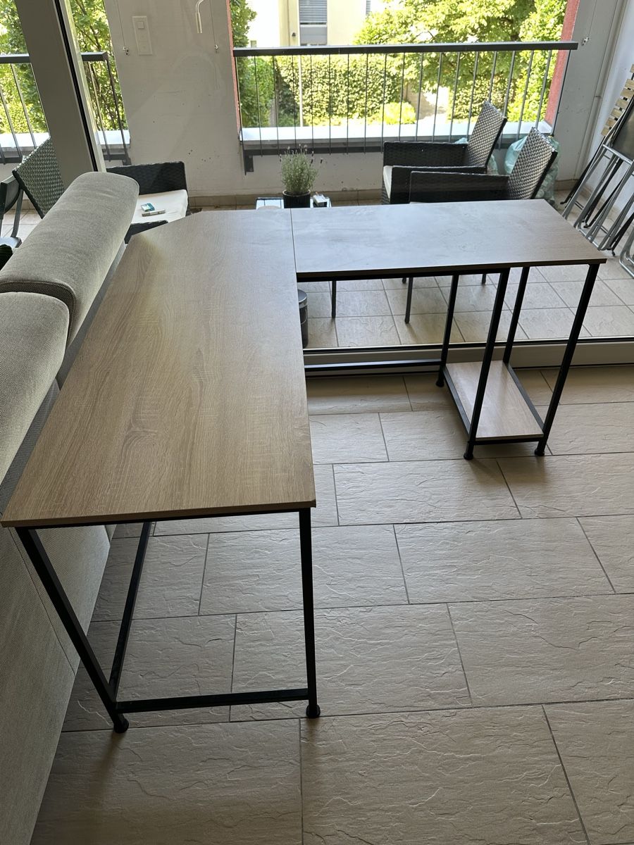 Scrivanie: Eckschreibtisch Sonoma Eiche Optik L-Form – Usato da Dättwil AG venduto da adrian5400 1