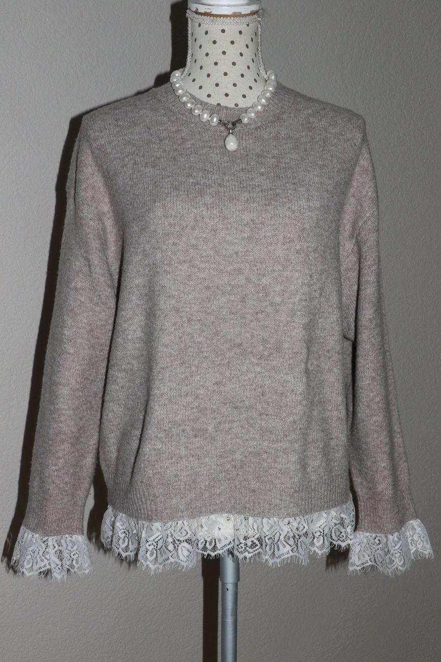 Maglioni & Felpe: WUNDERSCHÖNER Pullover mit Spitze Gr.M  NEU – Nuovo (secondo la descrizione) da Oberwil-Lieli venduto da Svetlana28 3