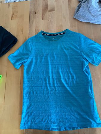 Turkises Nike Dri-FIT Shirt, Sport