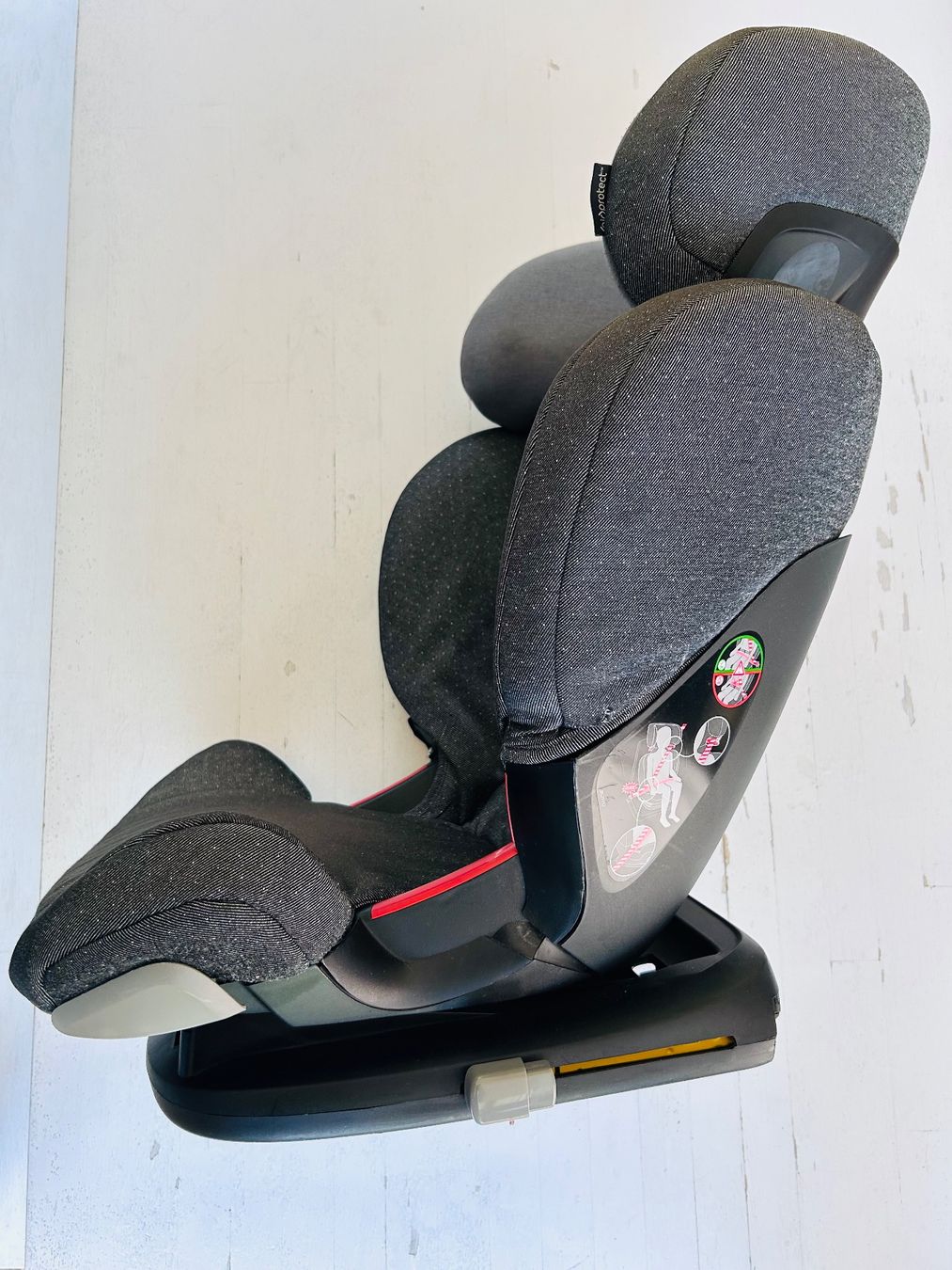 Maxi-Cosi Seggiolini per auto: MAXI-COSI Kindersitz! – Usato da Stein am Rhein venduto da Simplex1 1