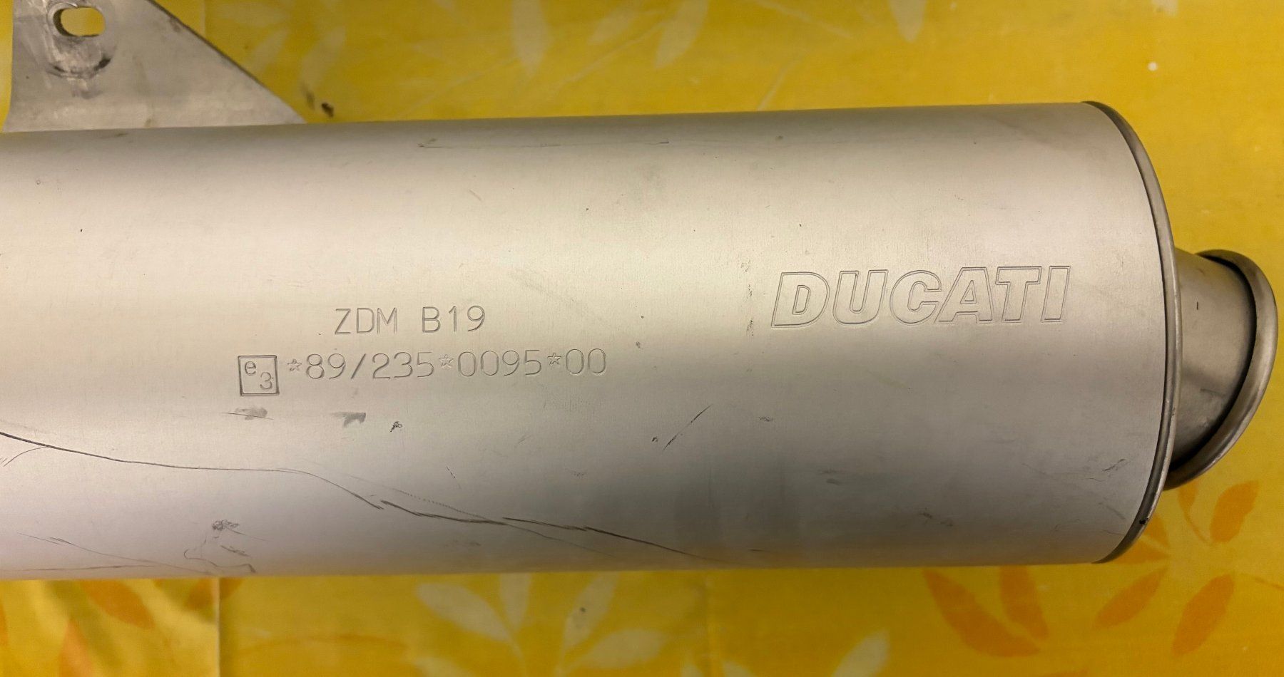 Ducati Auspuffanlagen: Ducati 900 ss ie Auspufftöpfe – Gebraucht aus Winterthur von jsoll1 6