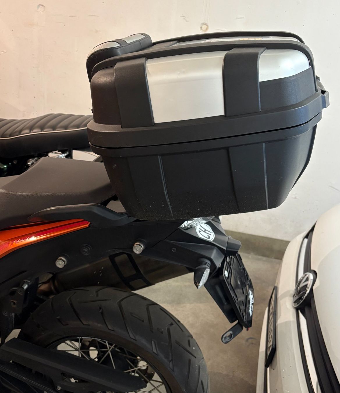 Givi Topcase: GIVI Topcase – Gebraucht aus Neuenegg von Bigbear8