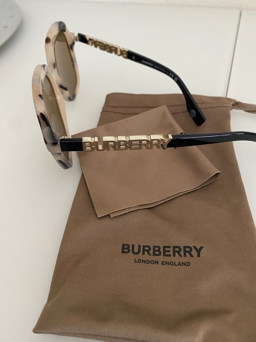 Burberry Lunettes & Verres: Original "Burberry-Sonnenbrille" JONI – D'occasion à Dübendorf par Azzurro17 4