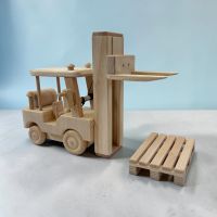 Handgemachter Holzstapler + Europalette Massivholz aus Bern