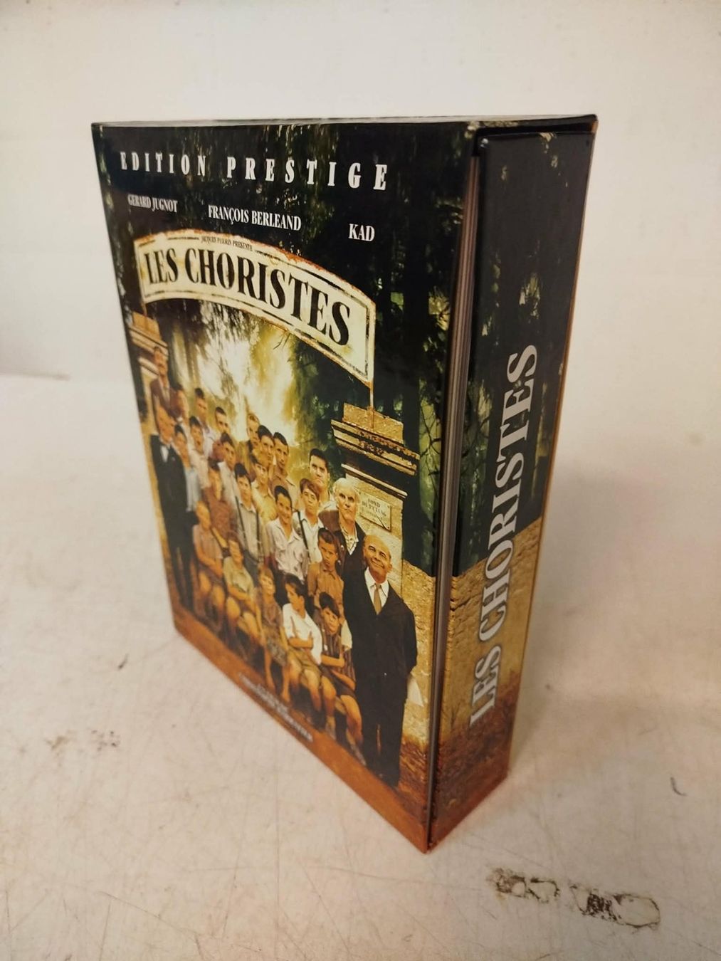 Tutti i DVDs: DVD Les Choristes - Coffret prestige – Usato da La Chaux-de-Fonds venduto da Emmaus2300CDF