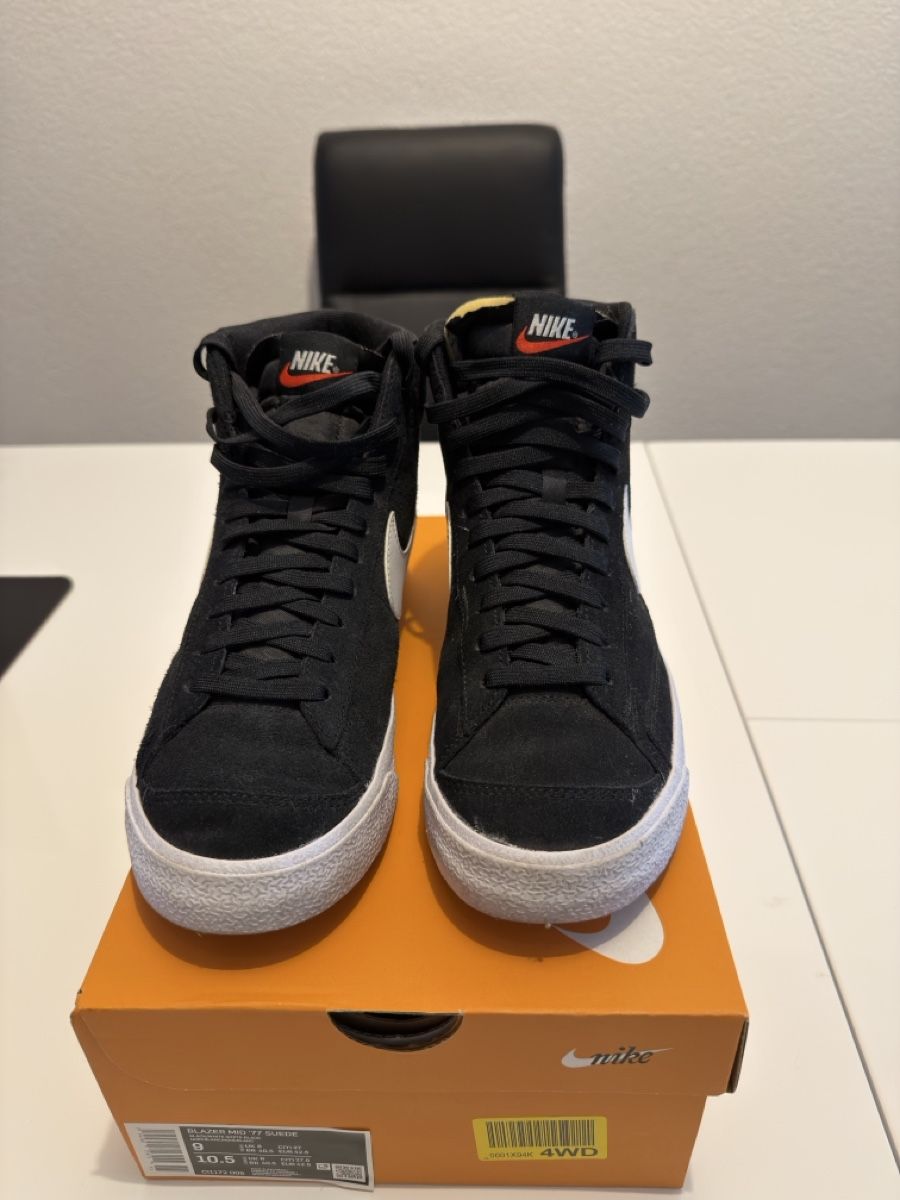Nike Scarpe da uomo: Nike Blazer MID 77 Suède – Usato da Villars sur glane venduto da Energon2010 2