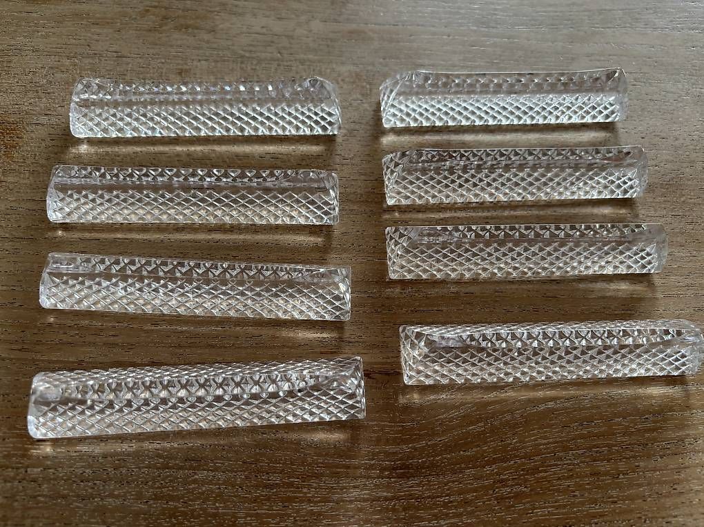 Set di posate: Lot de 8 porte-couteaux – Usato da Nyon venduto da A110267