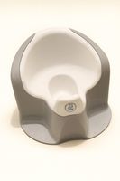 Pot d'apprentissage pour bébé, propre et pratique.