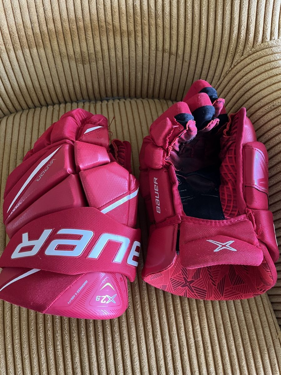 Bauer Altri accessori da uomo: Eishockey Handschuhe Bauer Rot Gr 14 – Usato da Rechthalten venduto da Trikot-master 1