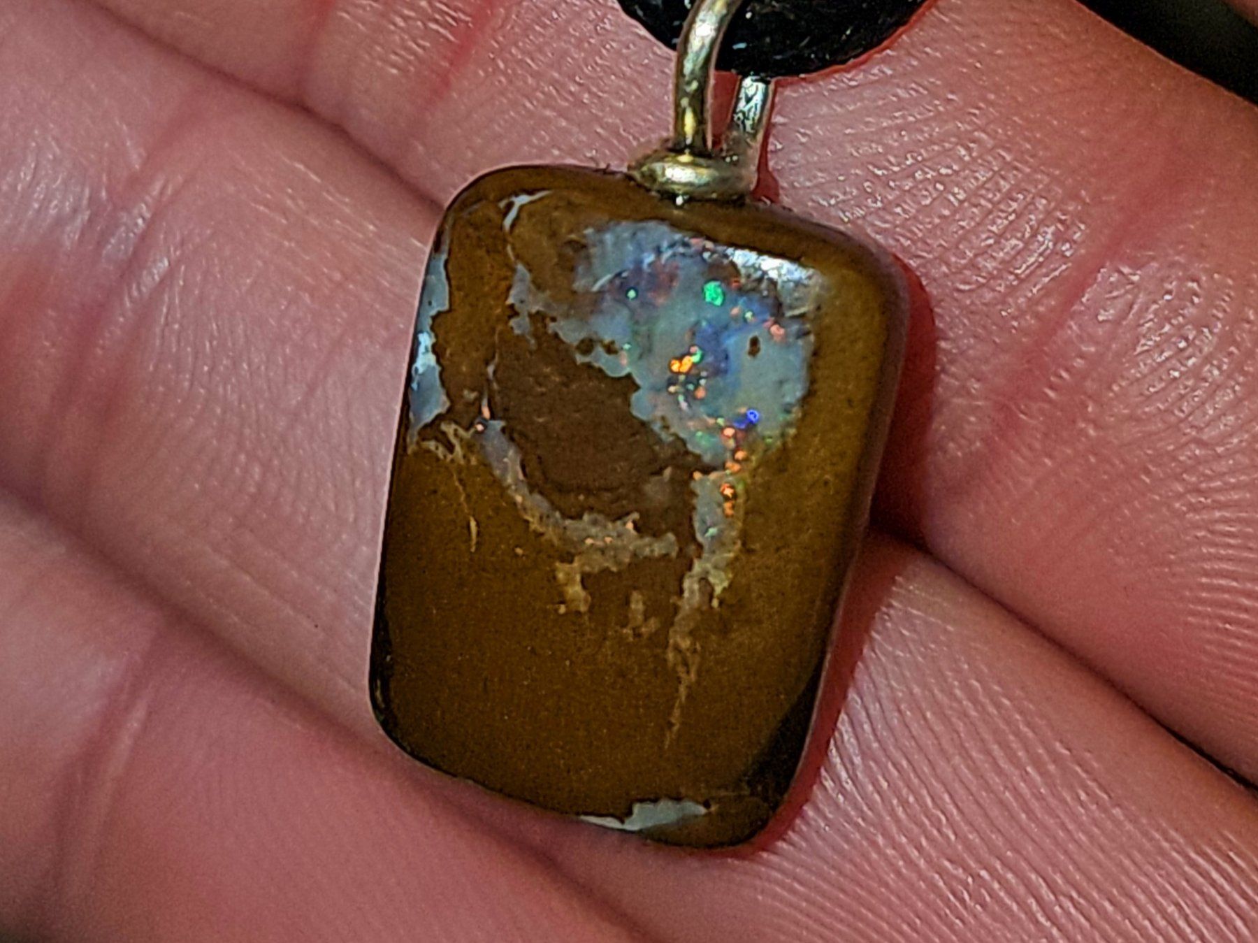 Pietre preziose: Natürlicher australischer Boulder Opal Anhänger – Usato da Uerkheim venduto da Winwinner 2