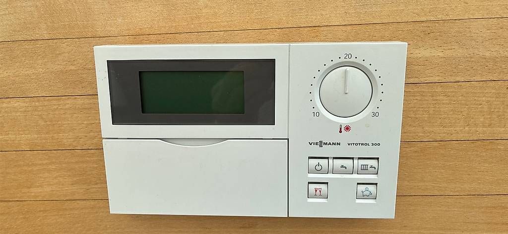 Radiateurs: Viessmann Vitotrol 300 – D'occasion à Schaffhausen par MCaj 1