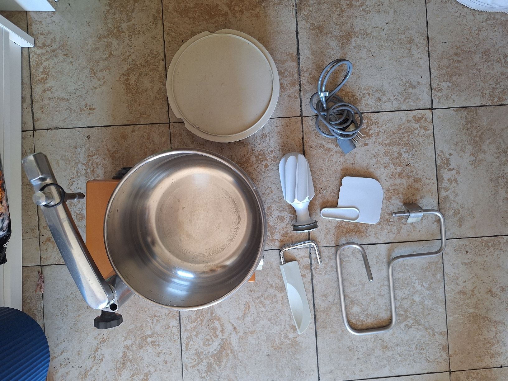Electrolux Elettrodomestici da cucina: Seltene retro Electrolux Teigknetmaschine – Usato da Basel venduto da Jessyk94 3