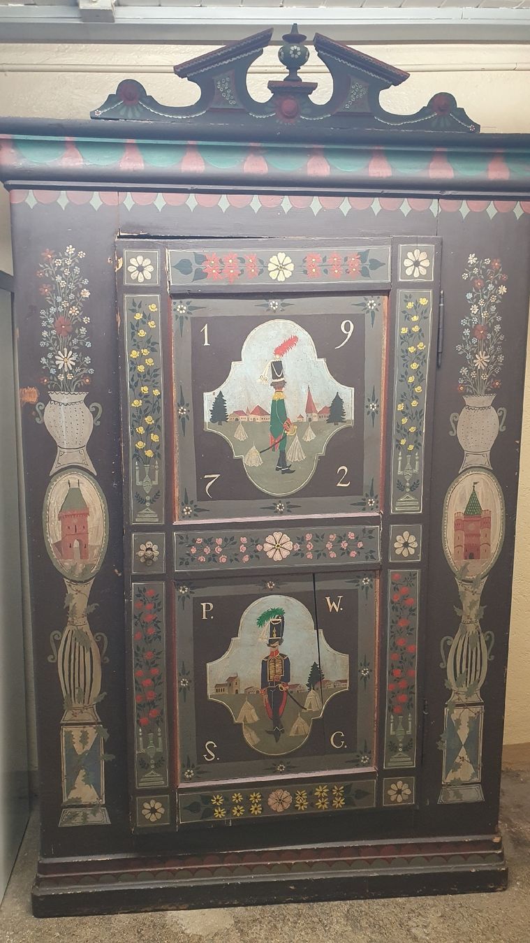 Schränke: Armoire peinte – Gebraucht aus Les Bois von lis_zy2y