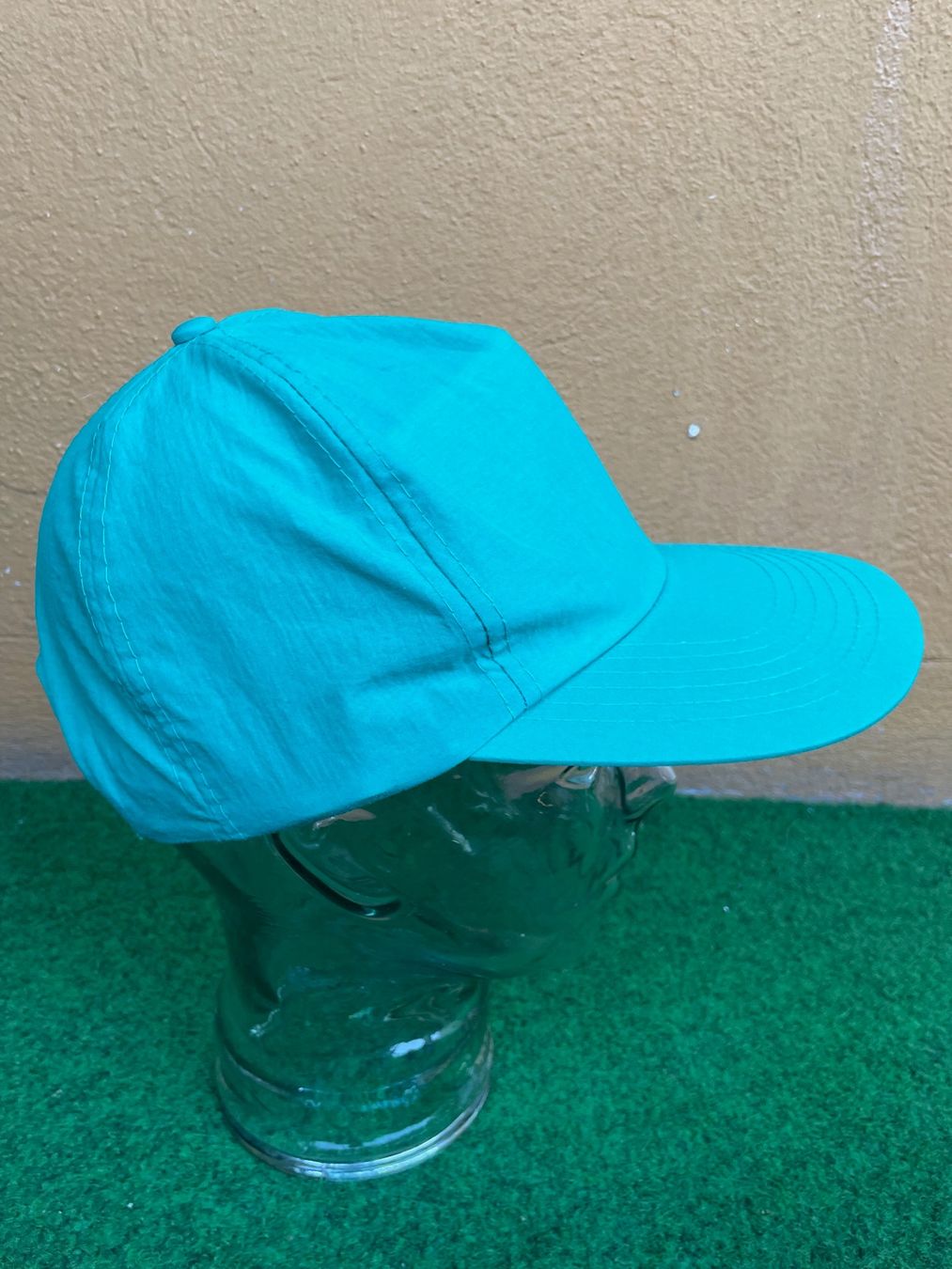 Chapeaux, bonnets & casquettes: Vintage 90s Cap – Neuf (Voir description) à Zürich par le_souk 3