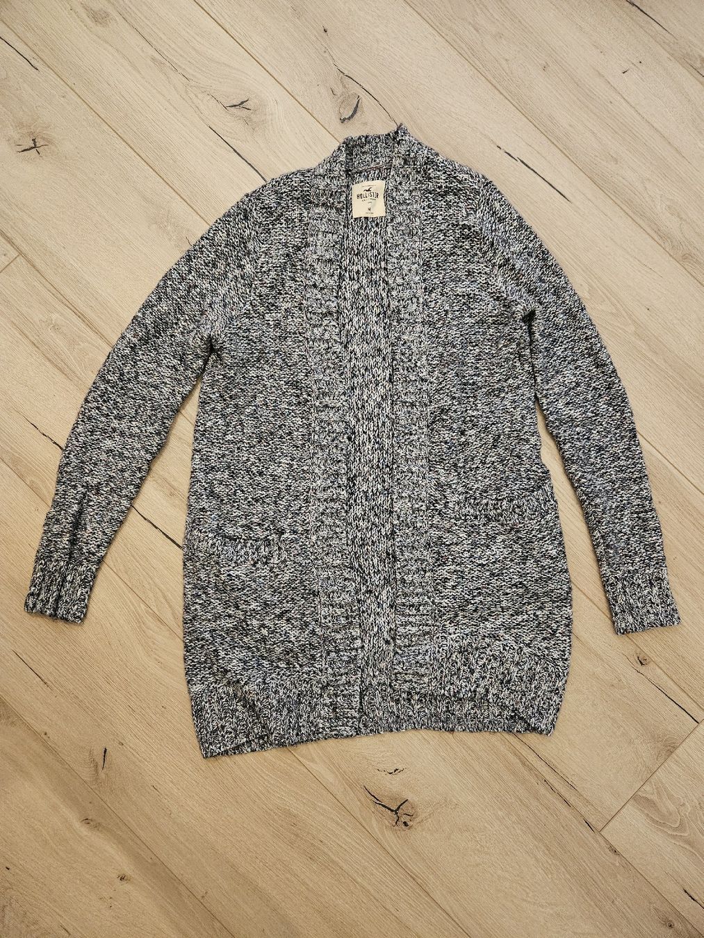 Hollister Vestes: Strickjacke Hollister – Neuf (Voir description) à Hermetschwil-Staffeln par Tamara1008