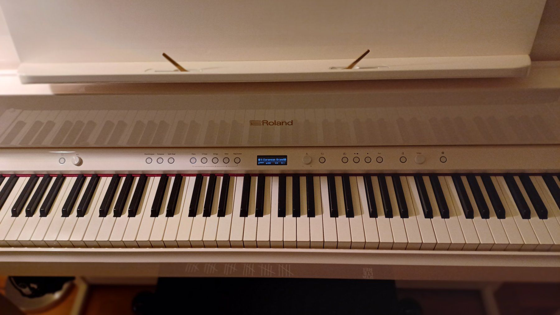 Roland Strumenti musicali: Piano Roland LX 708 – Nuovo (secondo la descrizione) da Zollikerberg venduto da Kaugo 2