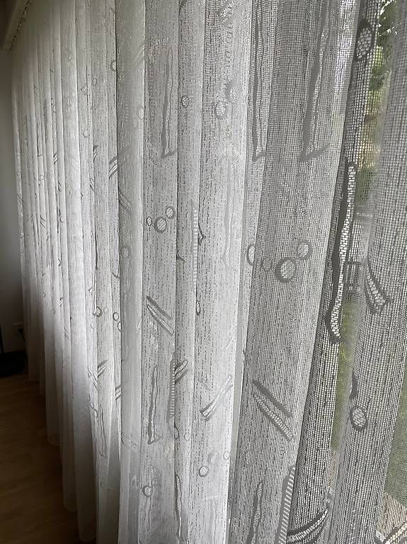 Tende: Vorhang weiss mit Muster – Usato da Liebefeld venduto da justasmile 2