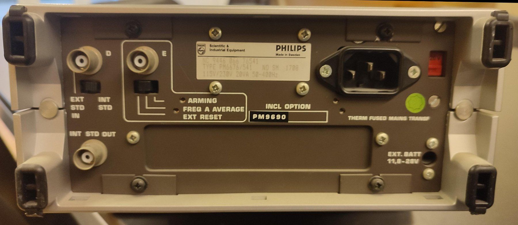 Messen: Philips PM6676 Universal Frequency Counter 1.5GHz – Gebraucht aus Zürich von Sherman 1