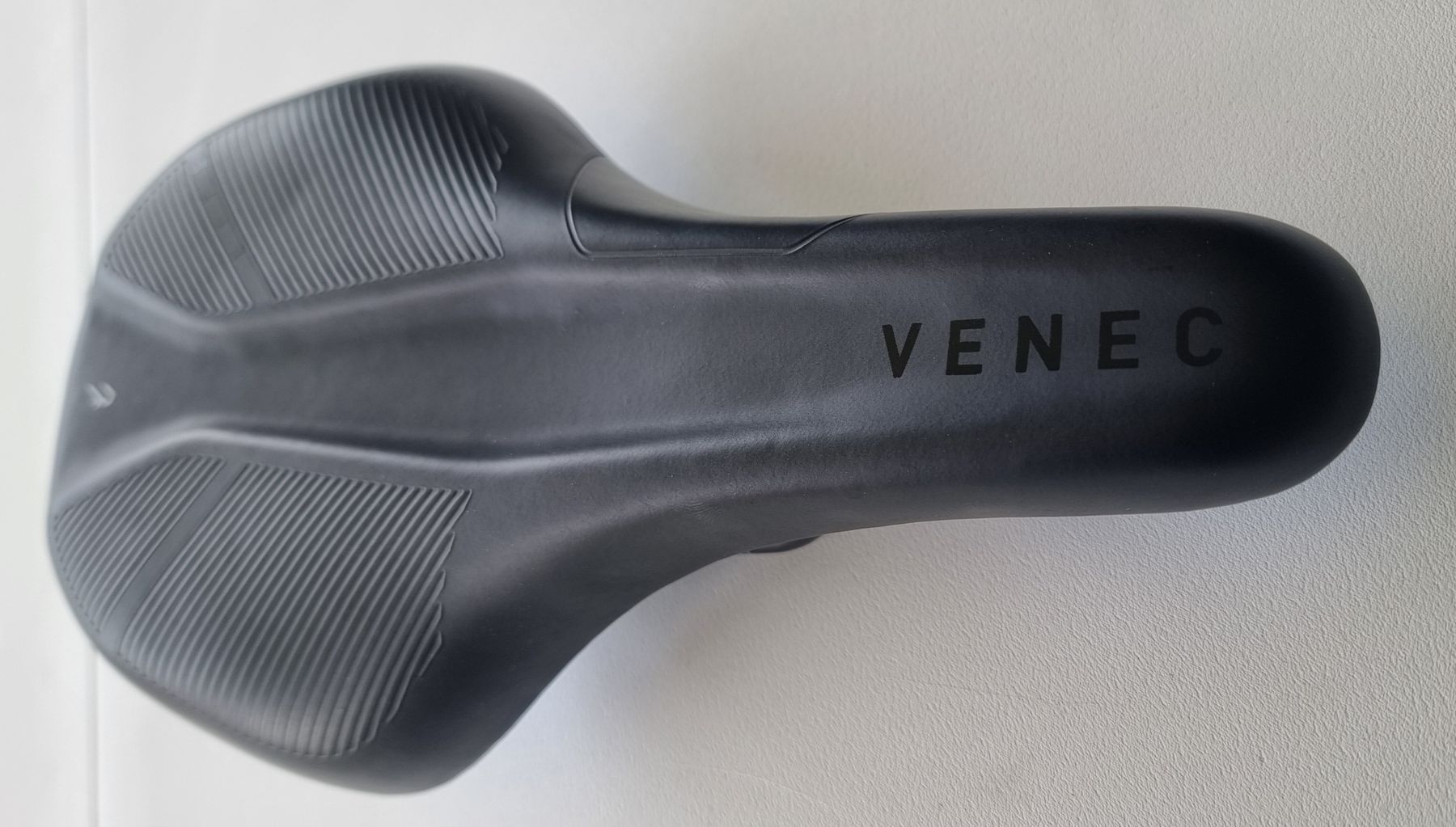 Pezzi di ricambio: Sella bicicletta VENEC nera  – Usato da Altdorf UR venduto da Adeleiro