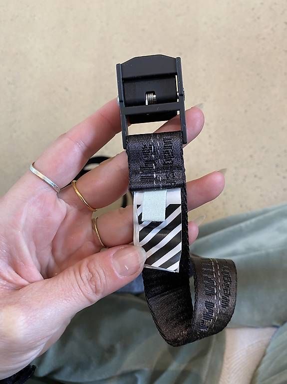 Cinture: Off-White Gürtel  – Usato da Wattenwil venduto da flu_6v27 1