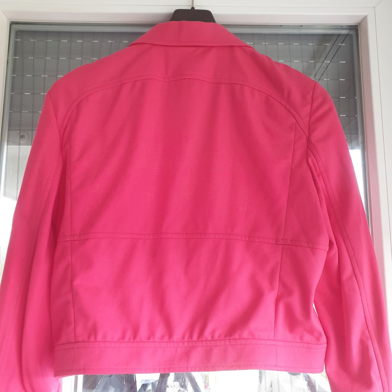 Escada Vestes: Escada neue Jacke Hr. 40 – Neuf (Voir description) à Frenkendorf par Moon111 1