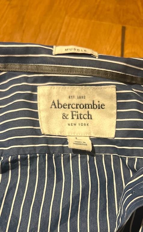 Chemises: Abercrombie & Fitch Hemd – D'occasion à Zürich par and_fwy7