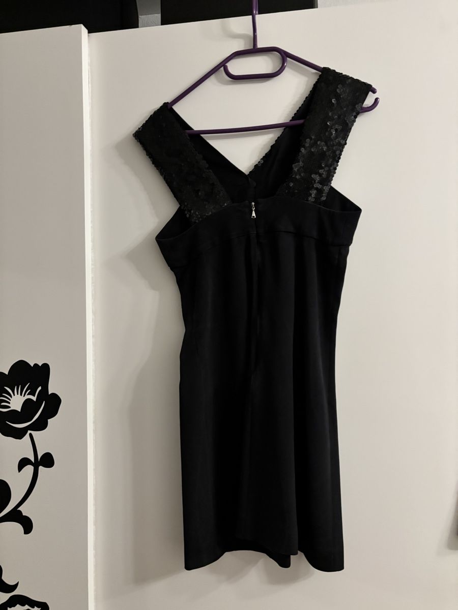 Kleider: Schwarzes Cocktail Kleid Grösse S – Gebraucht aus Einsiedeln von sab_g2v5 1