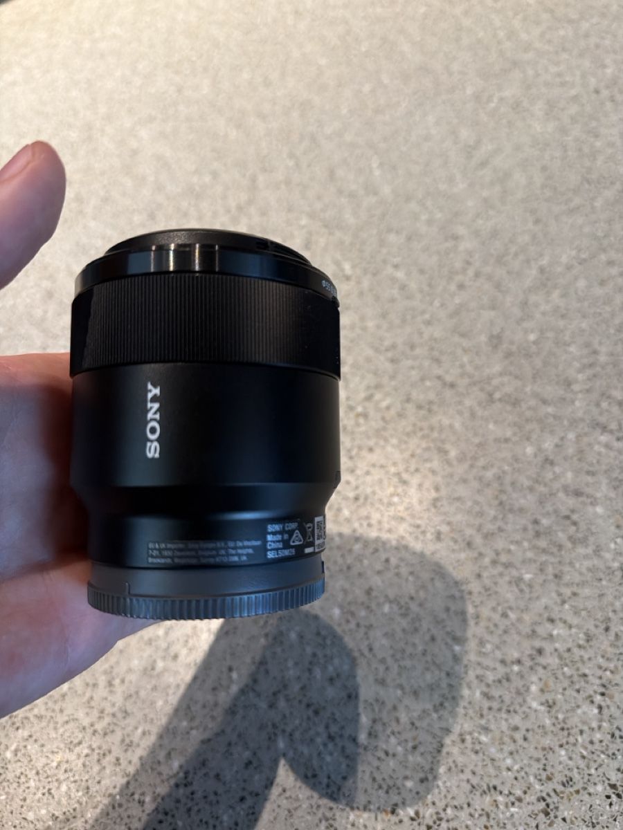 Sony Obiettivi: Sony FE 2.8/50 Macro Lens excellent condition – Nuovo (secondo la descrizione) da Kilchberg ZH venduto da herrliberg2023 2