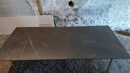 Esstisch Marmoroptik, Dekton dunkel