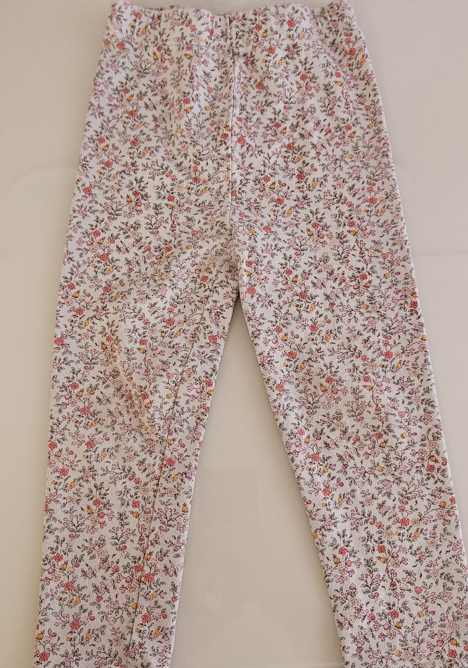 Collants & Leggings: Dünne Mädchen Leggings 97cm – D'occasion à Matzingen par celine.b.99