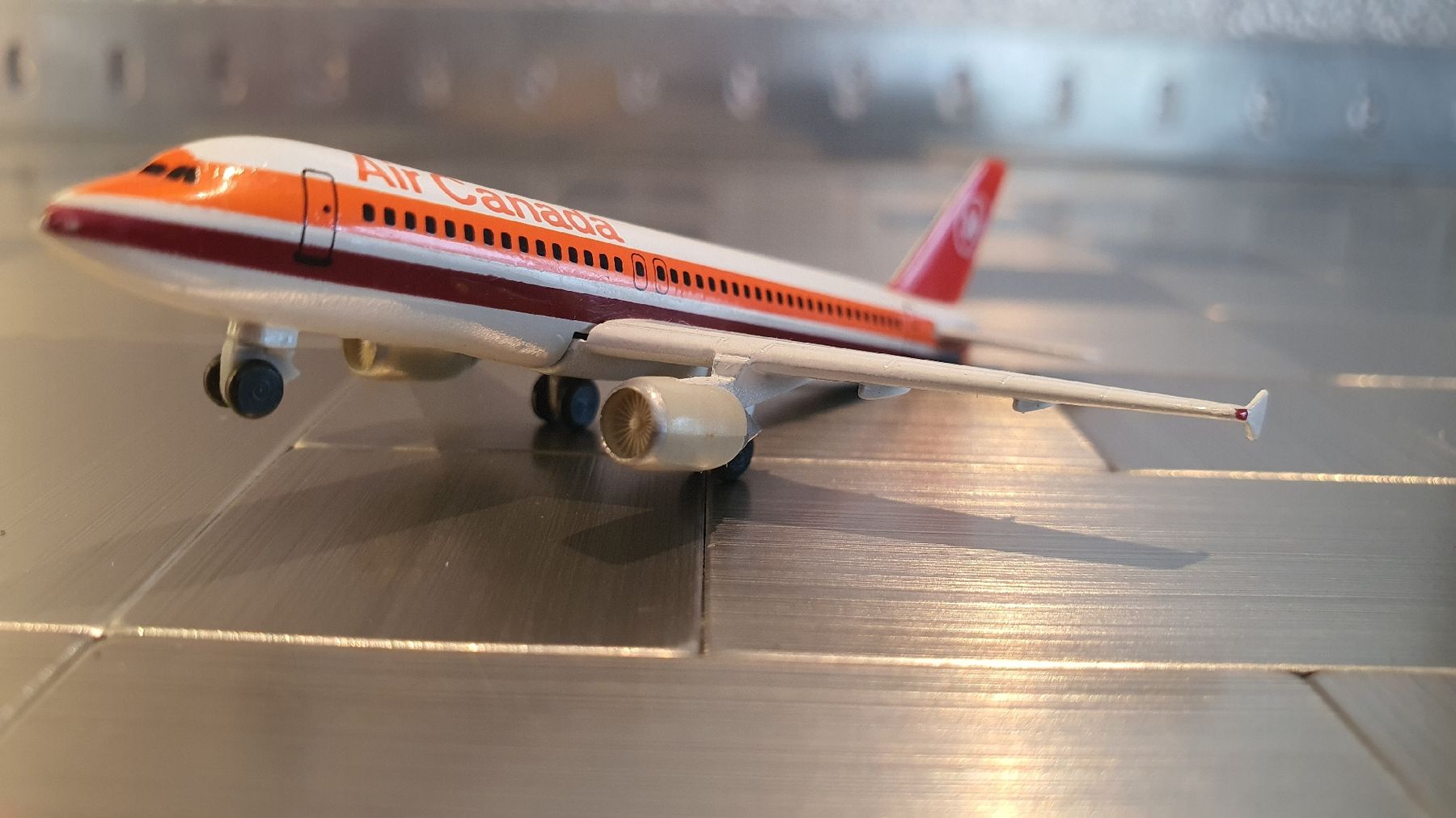 Herpa Kit di modellismo & Modellini statici: HERPA AIR CANADA AIRBUS A320-200  – Usato da Männedorf venduto da Modellbau-wyss 3