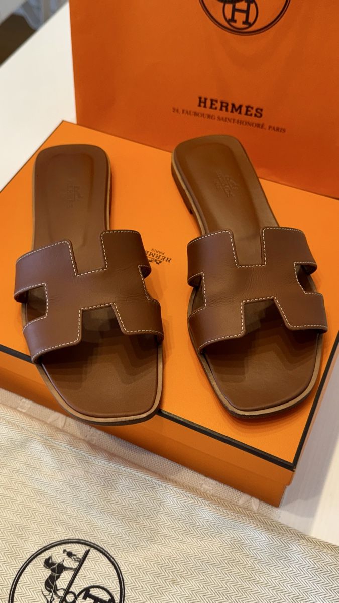 Hermès Chaussures femmes: Hermes Oran Sandalen 39 – D'occasion à Richterswil par dijanavuk