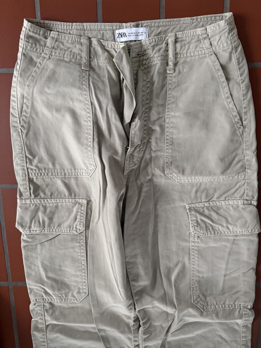 Zara Hosen: Zara Hose XS. Top Zustand – Gebraucht aus Zürich von JOD213 1