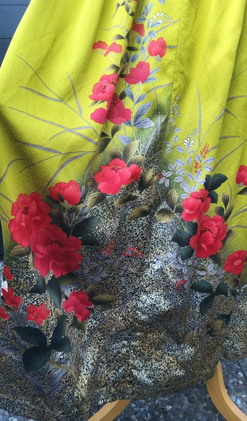 Vestiti: Robe en soie olive – Nuovo (secondo la descrizione) da Fribourg venduto da VictoriaShop7 5