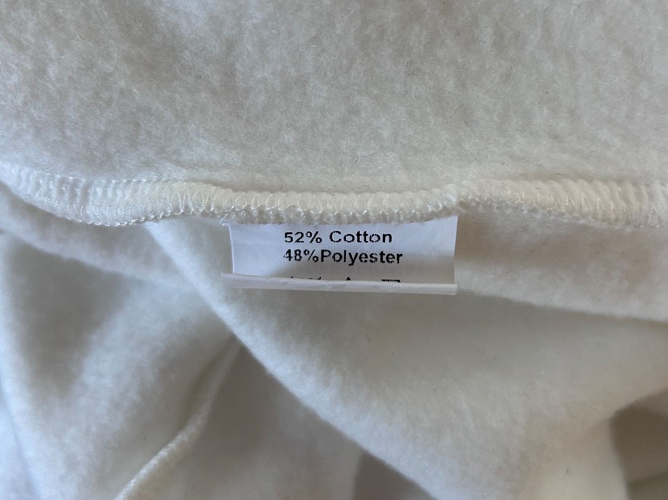 Urban Outfitters Pullover & Sweatshirts: La Fam Hoodie mit Glitzer – Neu (gemäss Beschreibung) aus St. Gallen von look-twice 5