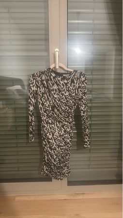 Black and White Long Sleeve Mini Dress XS