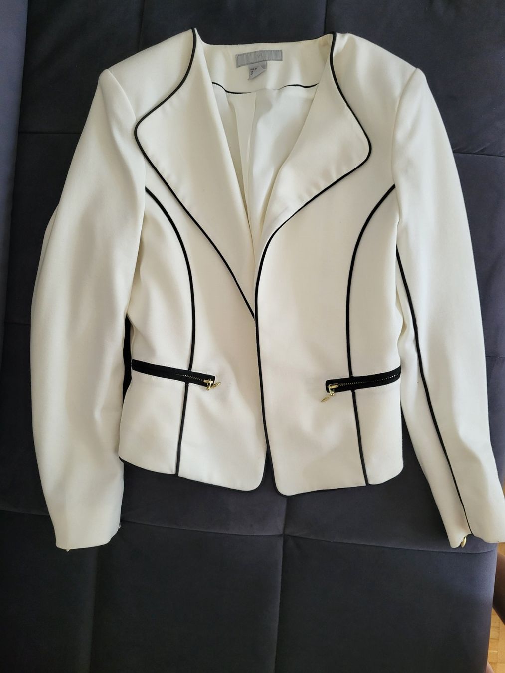 H&M Jacken: Weisser Blazer, Gr. 36, wie neu! – Neu (gemäss Beschreibung) aus Burgdorf von glam4diva