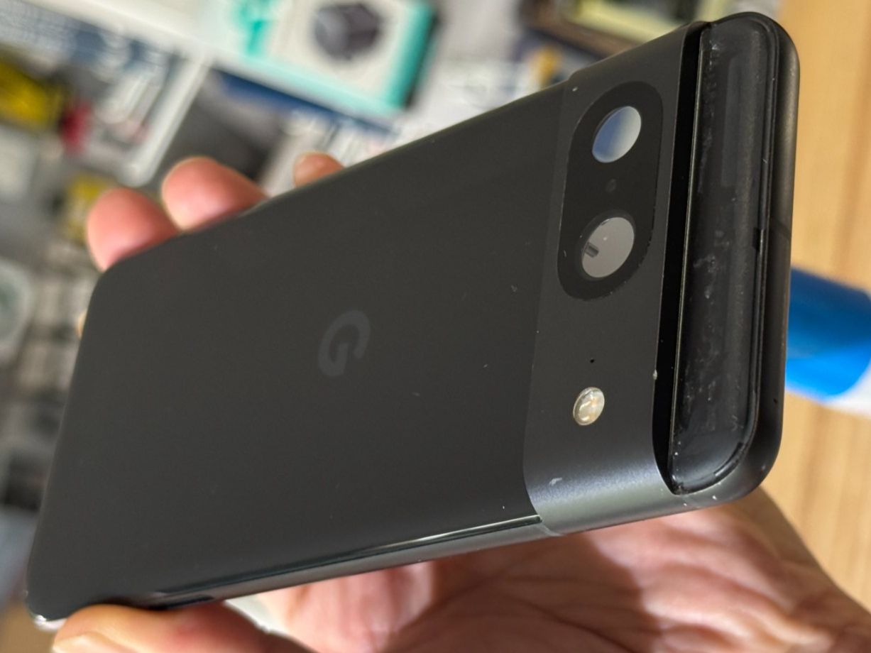 Google Portables: Chassis d’origine de Google Pixel 8 – D'occasion à Morges par DA-repa 5