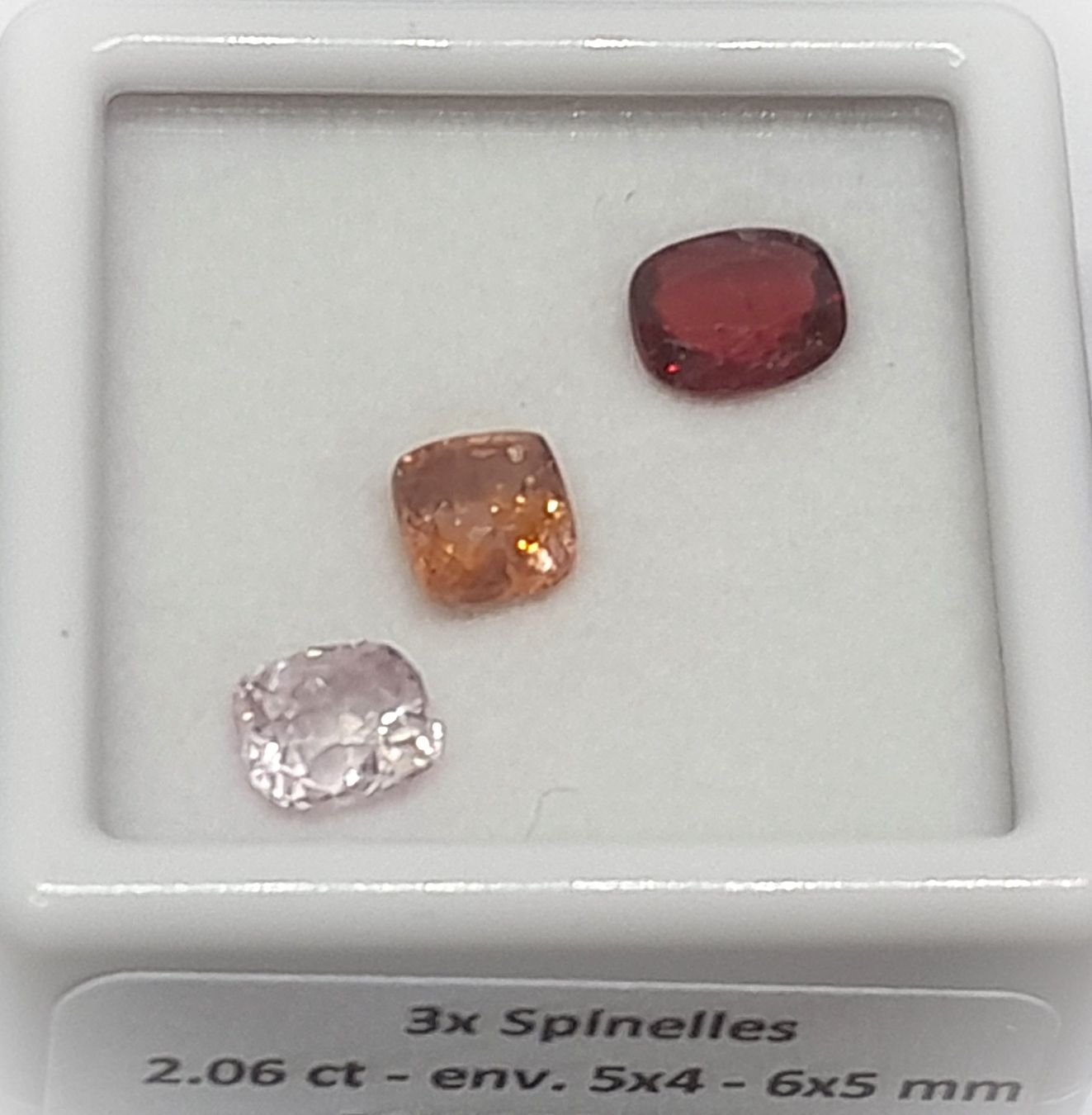 Pietre preziose: 3x beaux spinelles 2.07 ct - Valeur 400.- Fr – Nuovo (secondo la descrizione) da Grimisuat venduto da Valgem 6