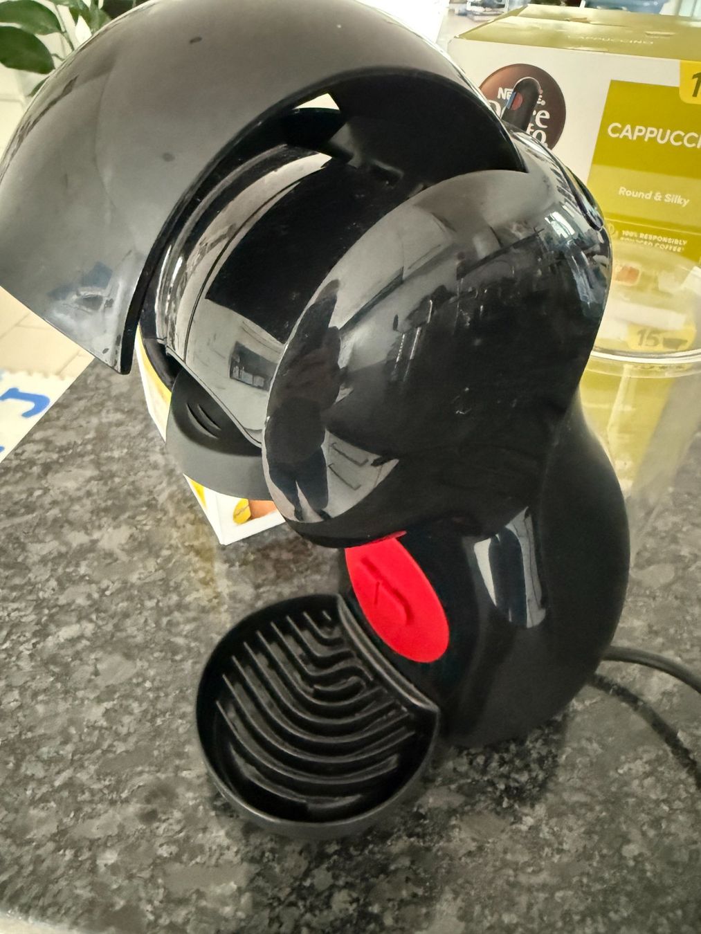 De'Longhi Macchine per caffè & Macchine per espresso: Dolce Gusto Piccolo XS Kaffeemaschine – Usato da Hinwil venduto da Msc7 2