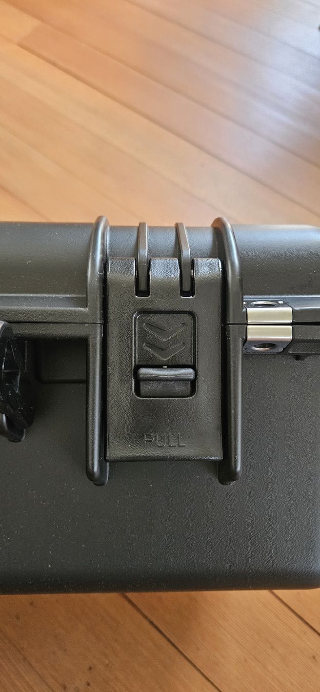 Reisekoffer: Stabiler Transportkoffer – Neu und originalverpackt aus Olten von sibi81 1
