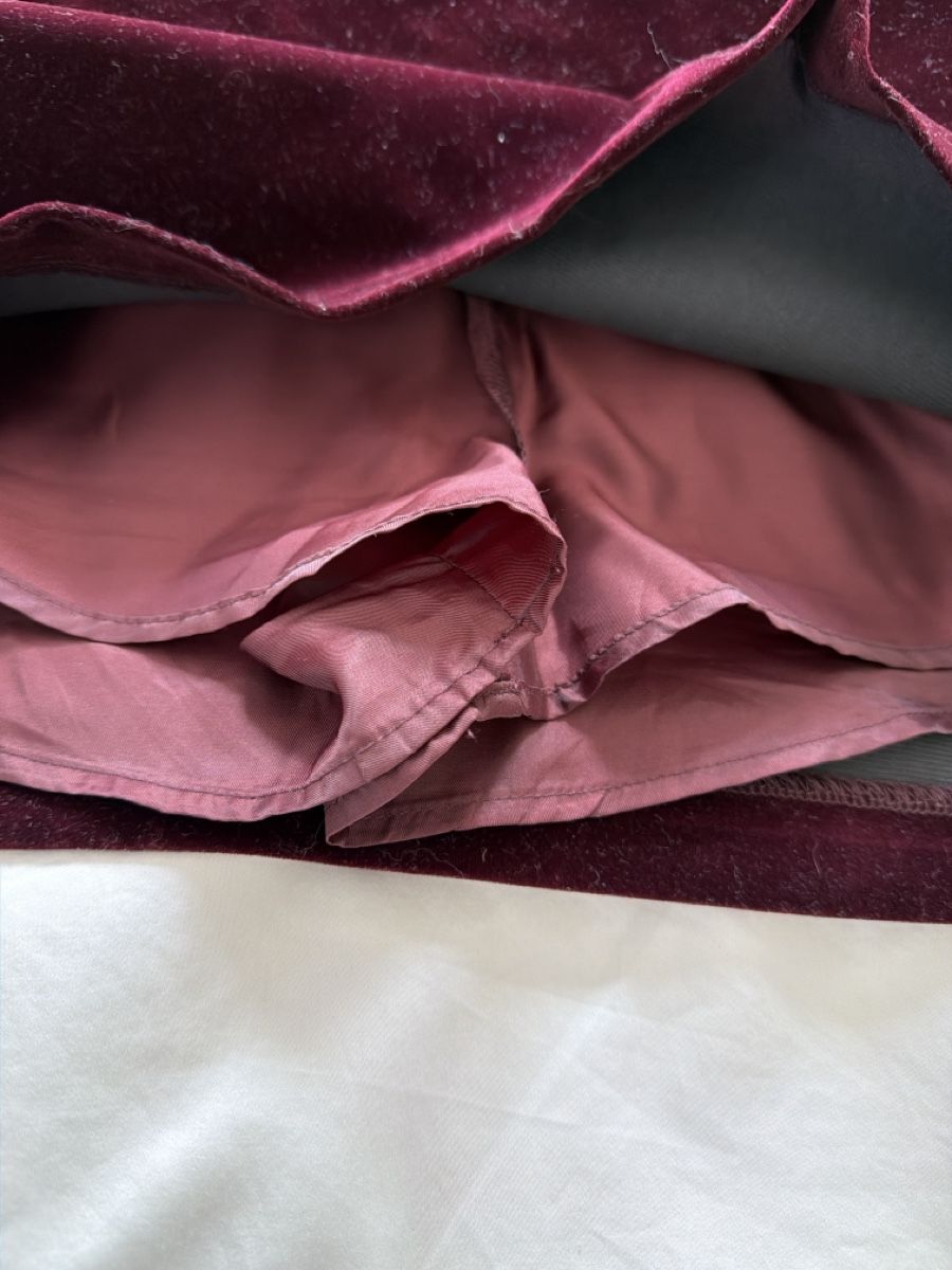 Gonne: Burgundy Velvet Mini Skirt – Nuovo (secondo la descrizione) da Stallikon venduto da RTagel 1