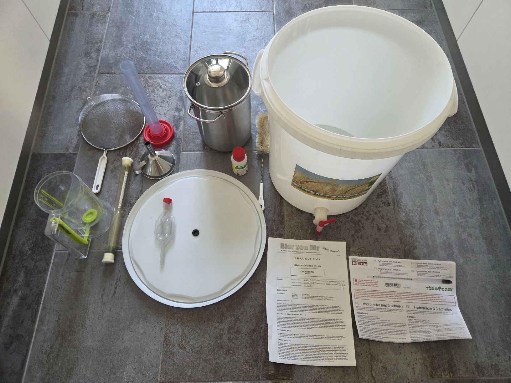Bevande alcoliche: Bierbrau Set mit Zubehör – Usato da Lenzburg venduto da Racer810