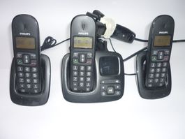 Mobiles Funktelefon mit Anrufbeantworter und 2 Stationen