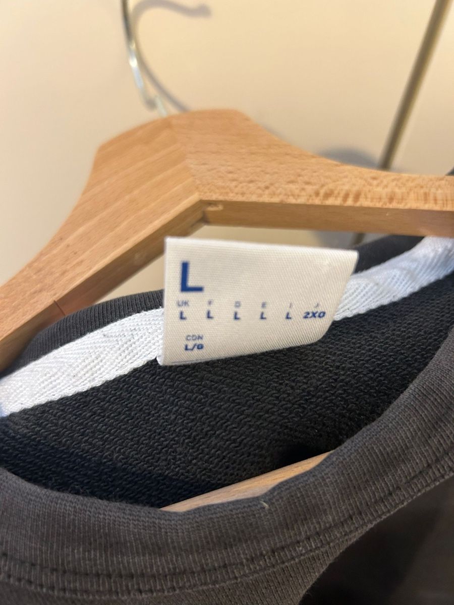 Reebok Maglioni & Felpe: Pull Reebok noir – Usato da etagnières venduto da isoz01 3